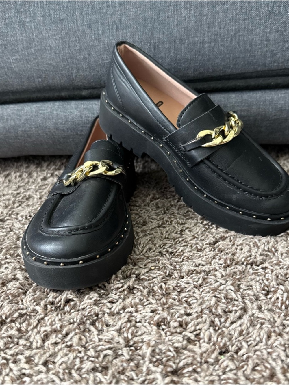 Wonder Nation Black Platform Chain Loafers with Gold Accent